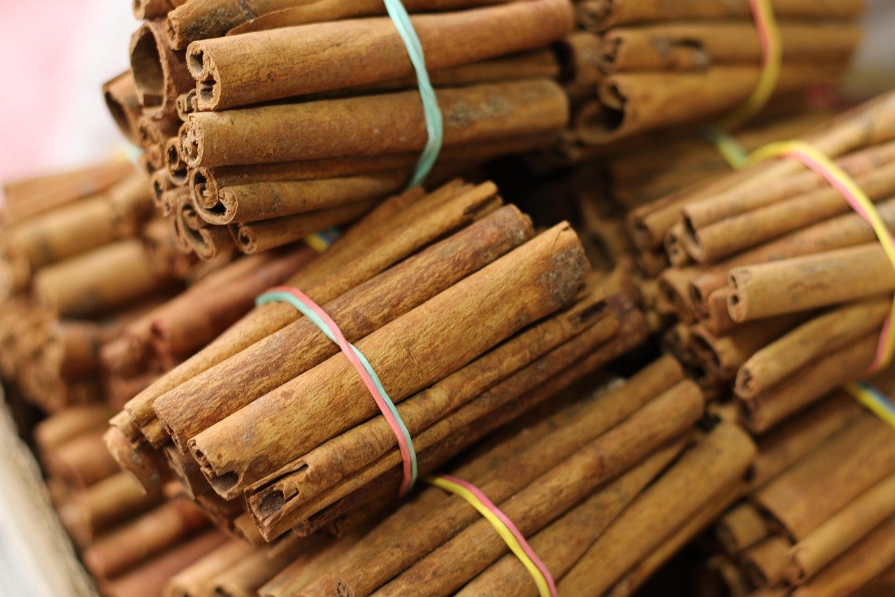 food, cinnamon, cinnamon sticks, cinnamon, cinnamon, cinnamon, cinnamon, cinnamon, cinnamon sticks, cinnamon sticks, cinnamon sticks